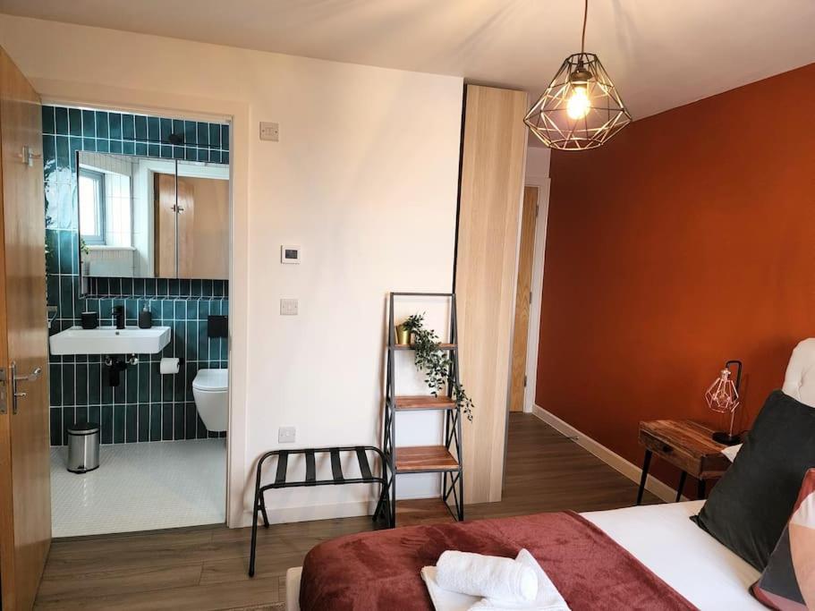 Luxury Station Apartment By Payman Club Cambridge  Exterior photo